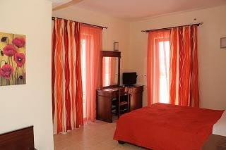 Agistri, Laza Beach Inn