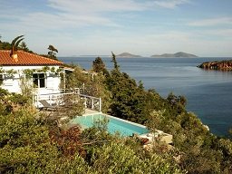 Villa Ioanna - Tzortzi Gialos beach Alonissos in Greece