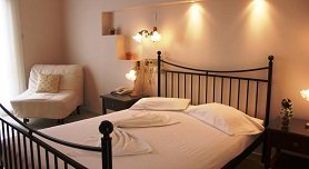 Andros hotels, Aneroussa Beach Hotel, Delavoyas Beach, Batsi