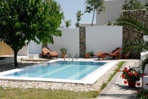 Alexandros Village Hotel in Adamas Milos