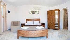 Brothers Hotel in Ios