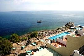 Ikaria, Cavos Bay Hotel