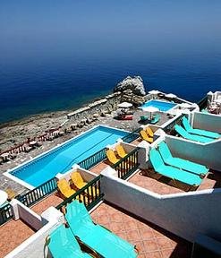 Ikaria, Cavos Bay Hotel