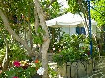 Brothers Pension in Ios