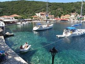 Meganissi eiland tegenover Lefkas