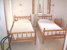 Lesbos Hotels, Pension The Schoolmistress with the Golden Eyes