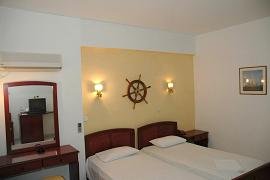 Capetan Georgantas Hotel in Adamas Milos