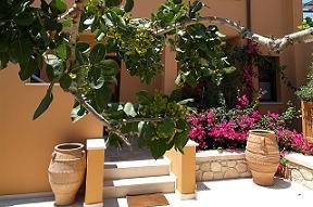 Aegina hotels, Hotel Rastoni