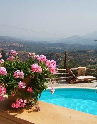 Samonas Traditional Settlement on Crete - One Bedroom Villa Fliskouni, Crete.