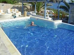 Dolphin Apartments in Antiparos