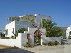 Paros, Ikia Studios