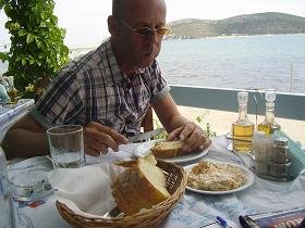 Captain Pipinos  Restaurant in Agios Georgios, Antiparos