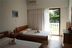 Posidonia Pension in Amarynthos, Evia