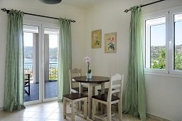 Guesthouse Triantafilia Ayioi Apostoloi Evia