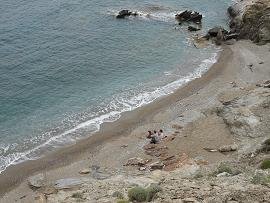 Folegandros, Karavostasis, Vitsentzou Beach