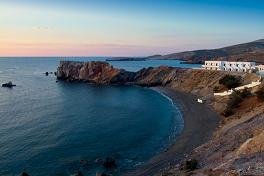 Folegandros, Vardia Bay Studios