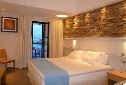 Folegandros, Vrahos Beach Hotel