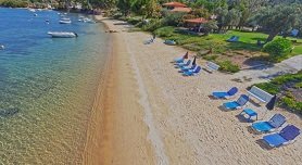 Anna Karra Studios & Apartments, Vourvourou beach in Vourvourou, Halkidiki