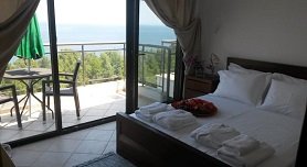 Paressa Palace Villas in Nea Fokea, Halkidiki