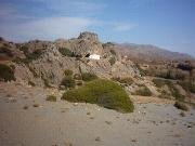 De grot-kerk in Agios Pavlos.