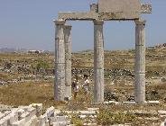 Delos island colums