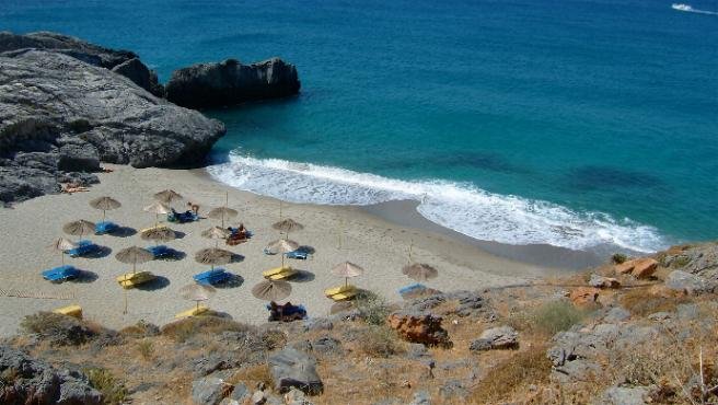 Micro Amoudi Beach