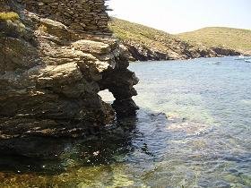 Fourni, Kampi Beach