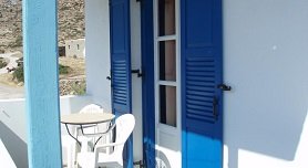 Helena's Rooms, Manganari Beach in Ios