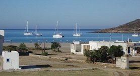 Helena's Rooms, Manganari Beach in Ios