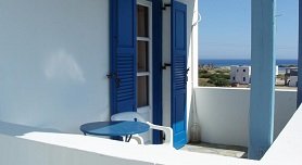 Helena's Rooms, Manganari Beach in Ios