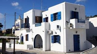 Angelos Rooms, Iraklia