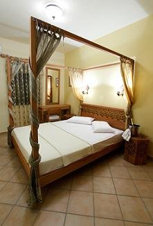 Villa Aeolus, Iraklia