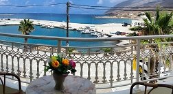 Blue Sky Apartments in Fry, Kasos