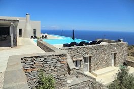 Hotel Karthea on the waterfront of Korissia, Kea
