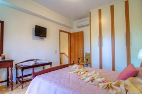 Private villas in Triopetra, Agios Pavlos on Crete