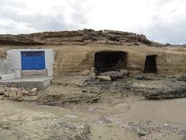 Milos, Mitakas Beach