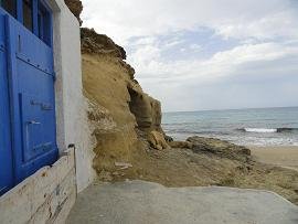 Milos, Mitakas Beach