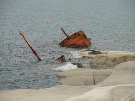 Milos, Sarakiniko Beach
