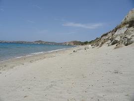 Milos Achivodolimni Beach