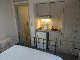 Milos, Heliotropio Hotel in Pollonia