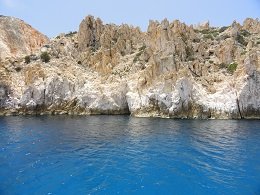 Polyaigos island, Milos