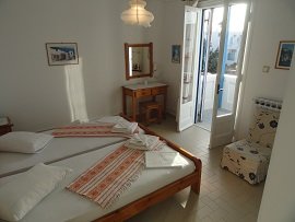 Milos, Soultana Apartments, Rooms and Studios in Pollonia