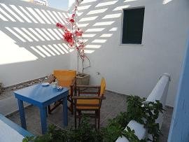 Milos, Soultana Apartments, Rooms and Studios in Pollonia
