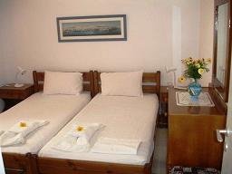 Flora's Apartments, Apollon Beach, Naxos