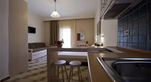 Krioneri Beach Studios and Apartments