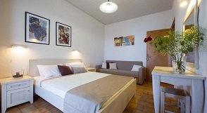 Krioneri Beach Studios and Apartments