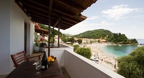 Krioneri Beach Studios and Apartments