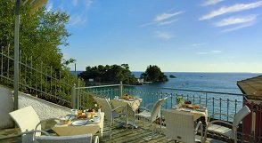 Acrothea Hotel