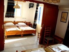 Paros Hotels, Helliniko Hotel in Parikia