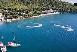 Copyright � EmpNeusis, 7 Brothers Hotel, Poros